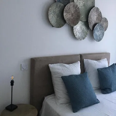 Superbe T2 En Rez De Jardin Porto-Vecchio (Corsica)