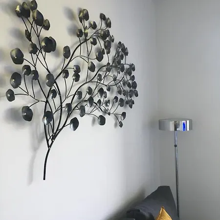 Appartement Superbe T2 En Rez De Jardin *